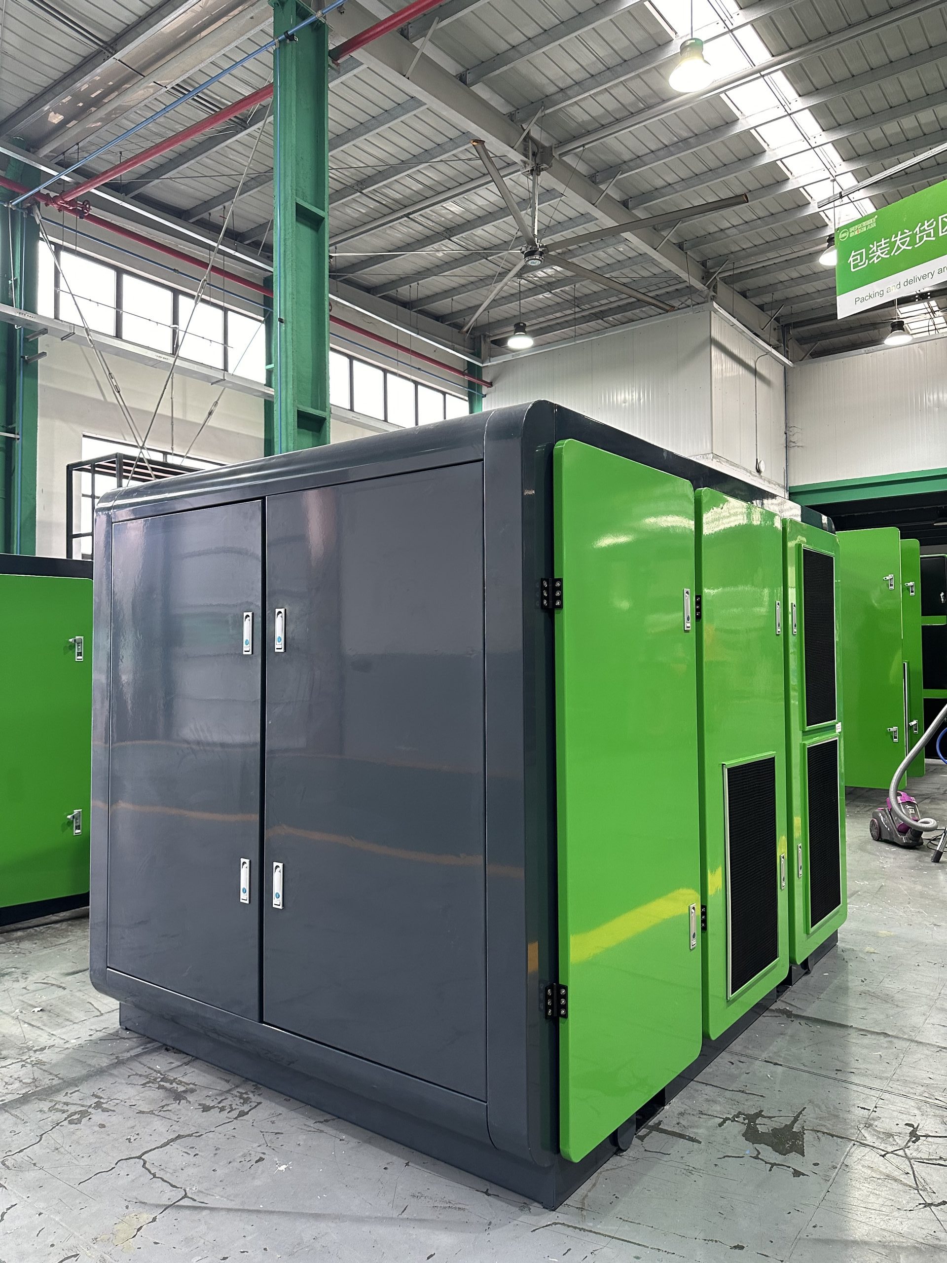 Innovations in Air Compression Technology: The Future of Oil-Injected Screw Air Compressors by SEIZE AIR