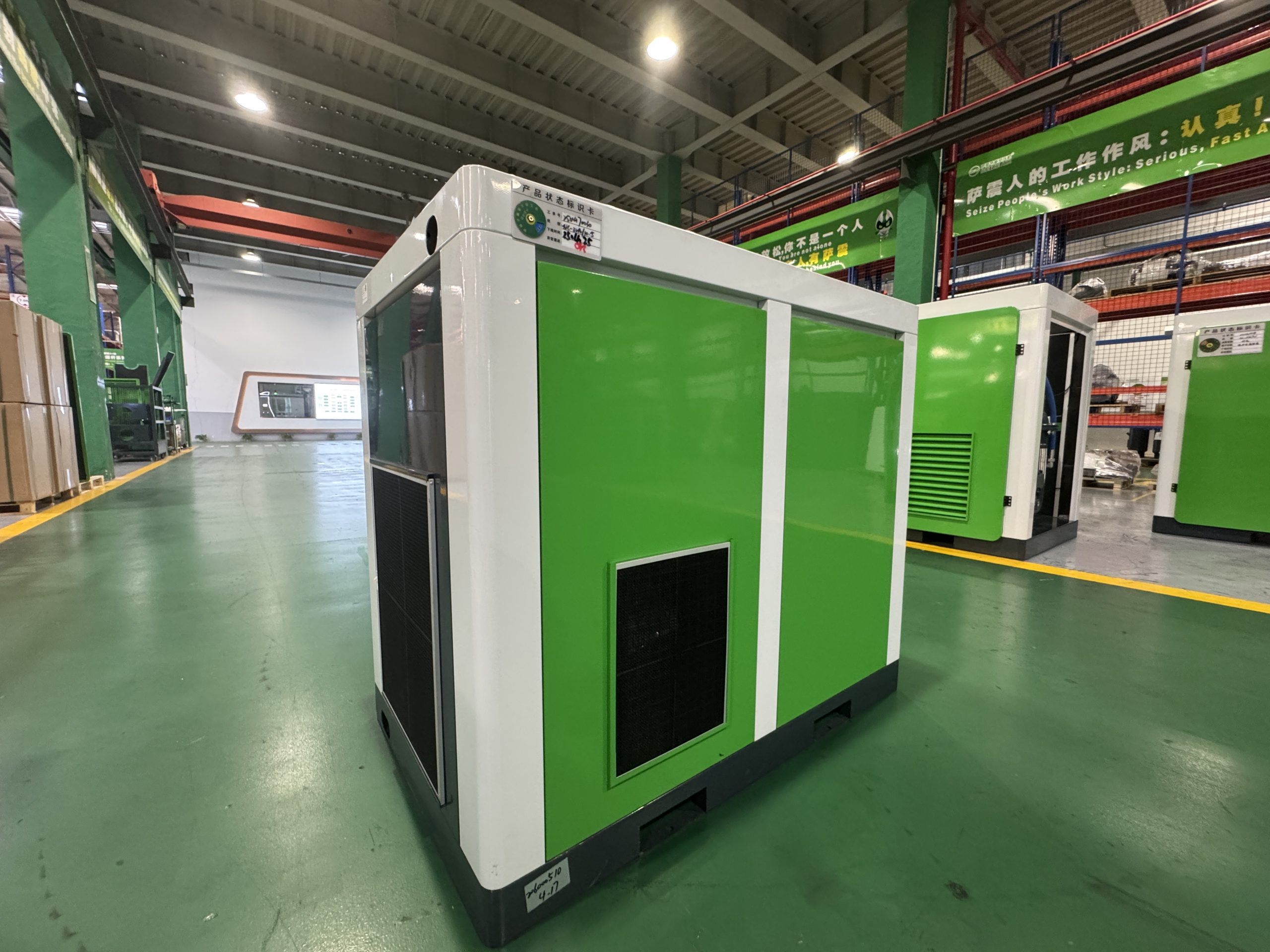 Applications of Oil-Injected Screw Compressors: Powering Industries Worldwide